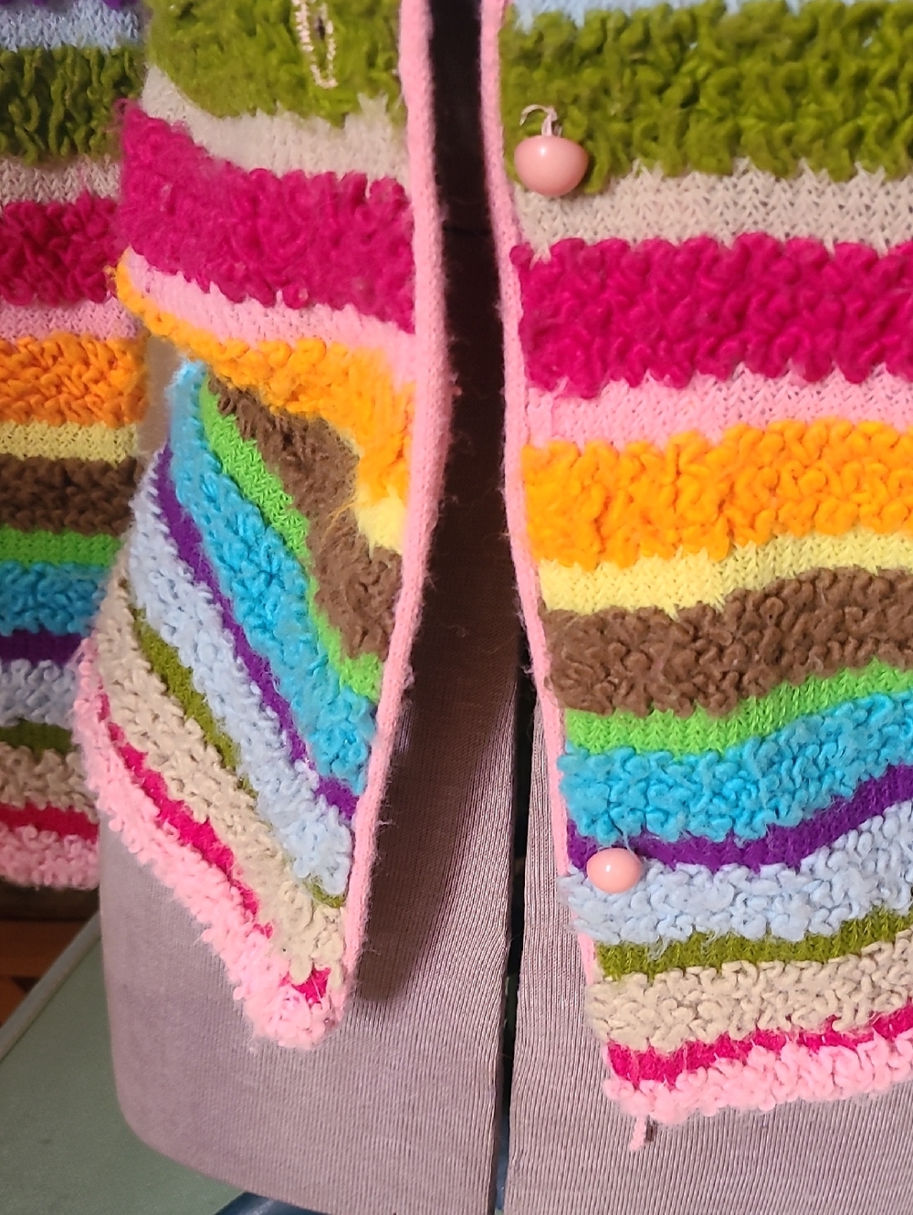 1960s Rainbow Stripe Cardigan By SUSAN CLARK - Picture 4 of 7
